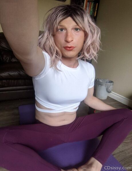 sissy slut steve kuhn yoga tights-5f191ee3