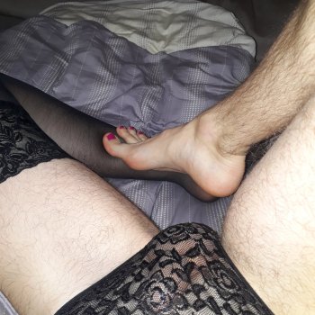 FemboyLTU in bed