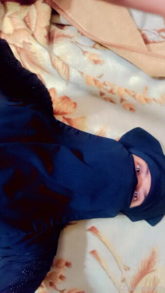 Hijab Crossdressing