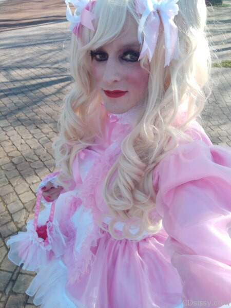 pink_marga_outside (23)