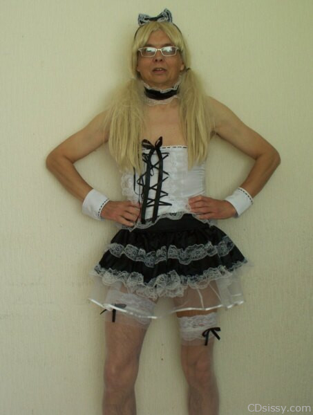 sissy chris ellis becomes a lolita maid 17
