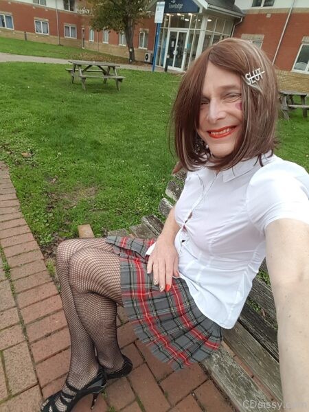 julieslegs3